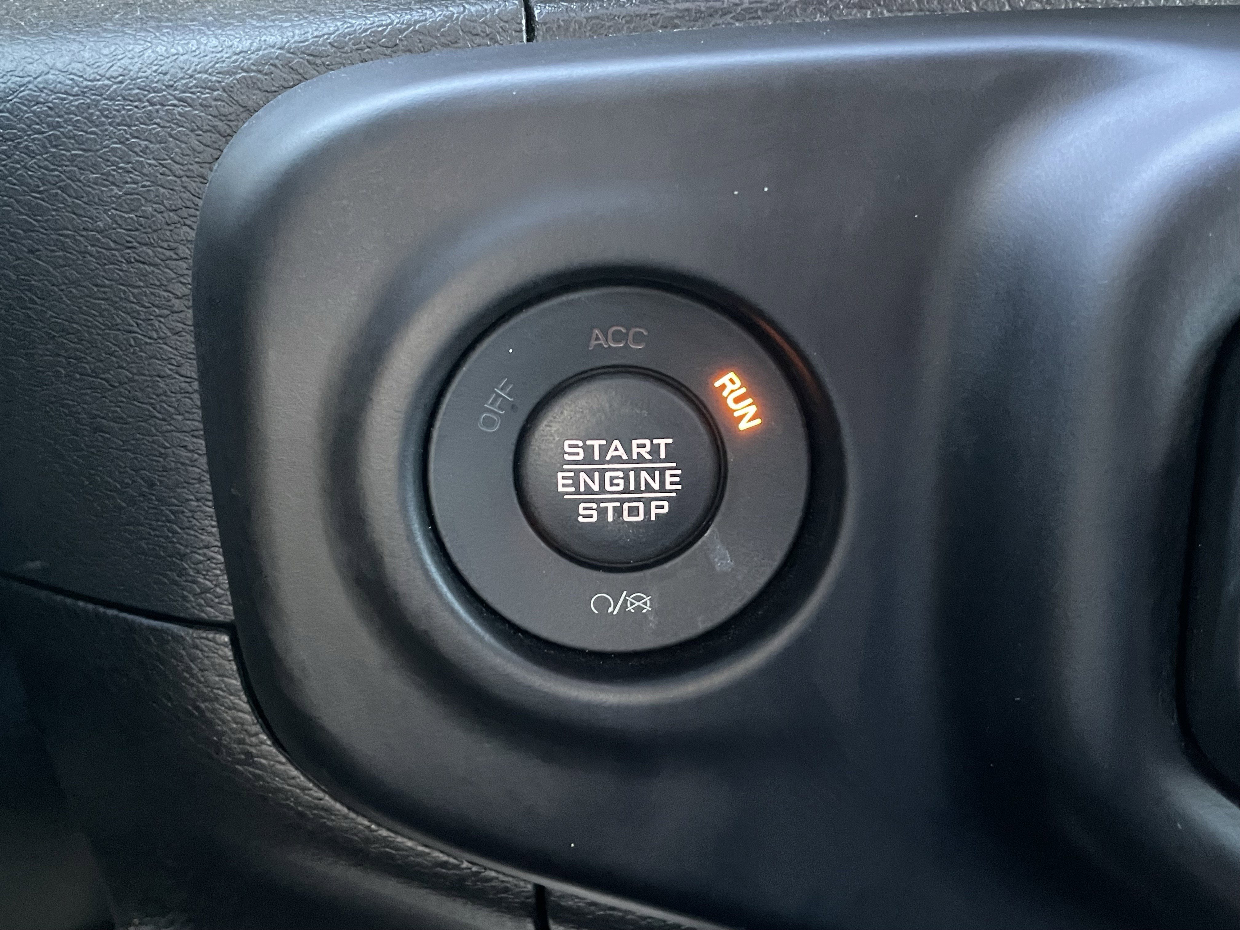 Used 2023 Jeep Wrangler Sport image 18