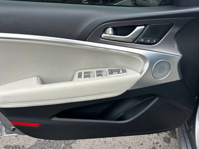 Used 2025 Genesis G70 3.3T Advanced AWD/4WD image 27