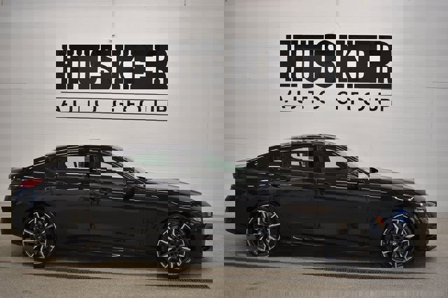 New 2026 BMW M850i xDrive image 2