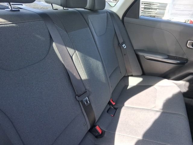 Used 2025 Kia K4 LXS image 8