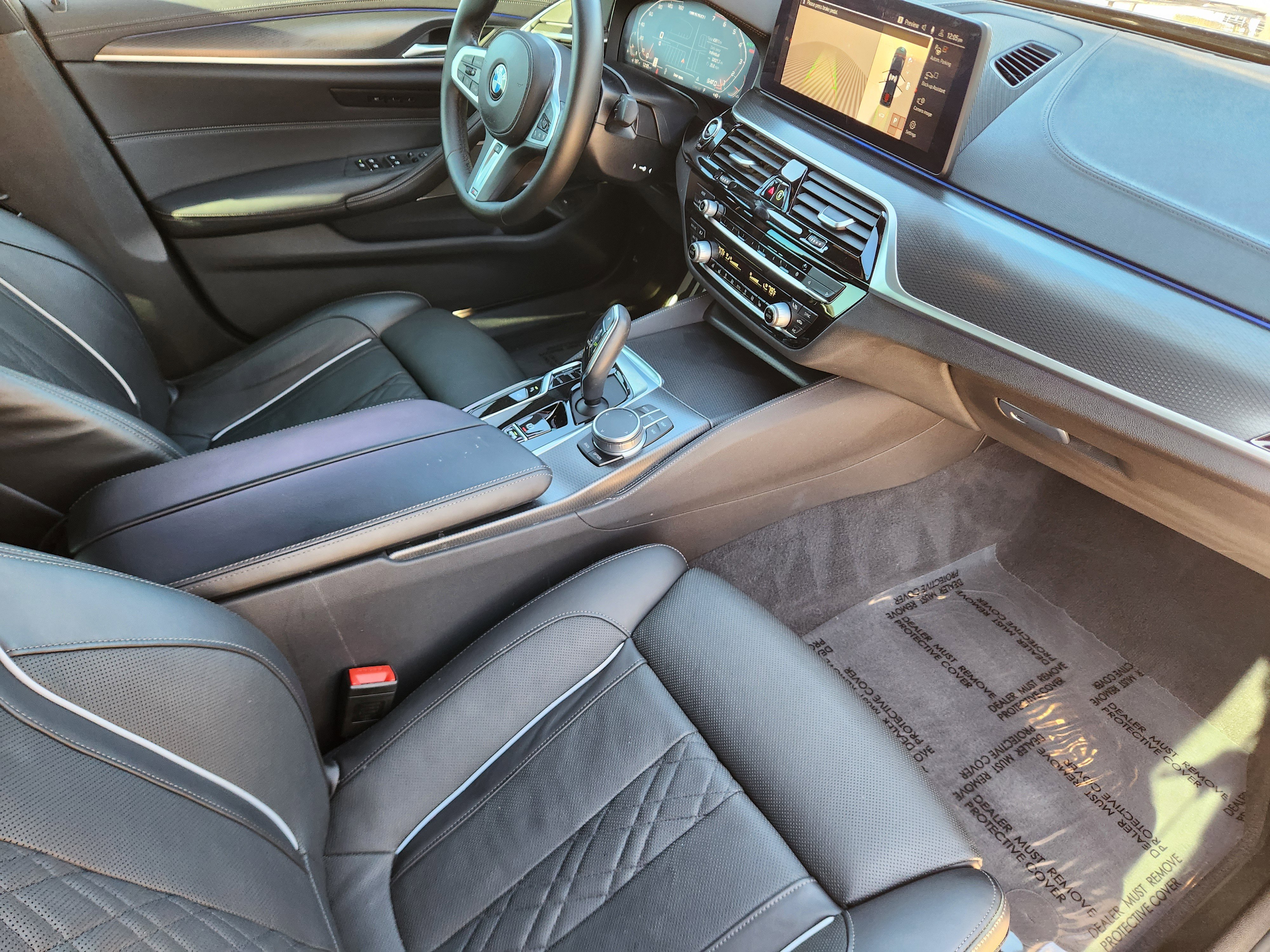 Used 2021 BMW M550i xDrive M550i xDrive w/ Premium Package image 18