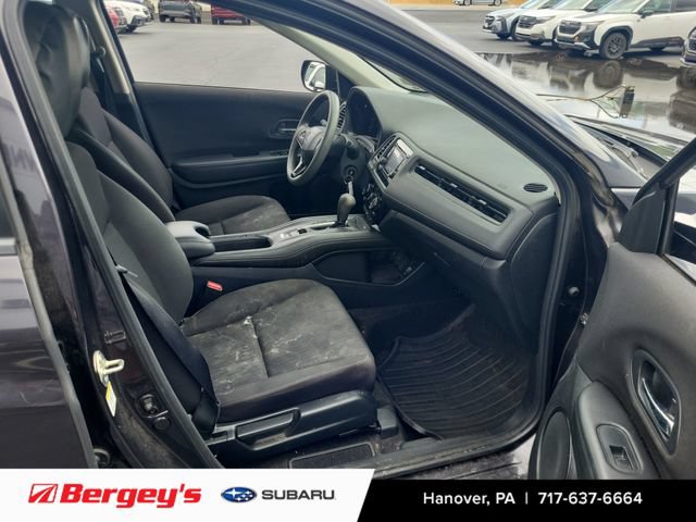 Used 2016 Honda HR-V LX image 10