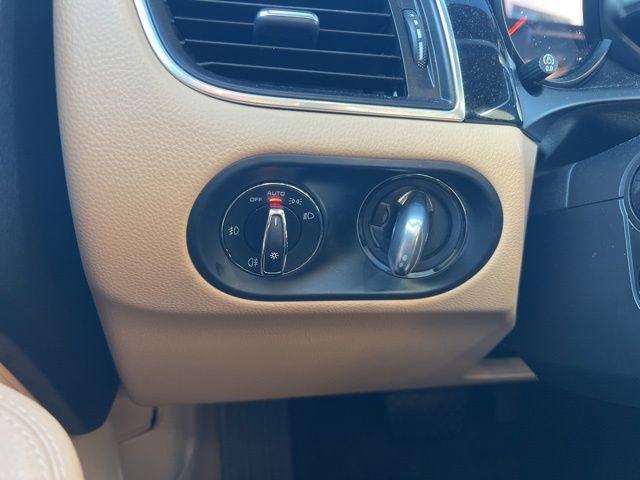 Used 2016 Porsche Macan S image 24