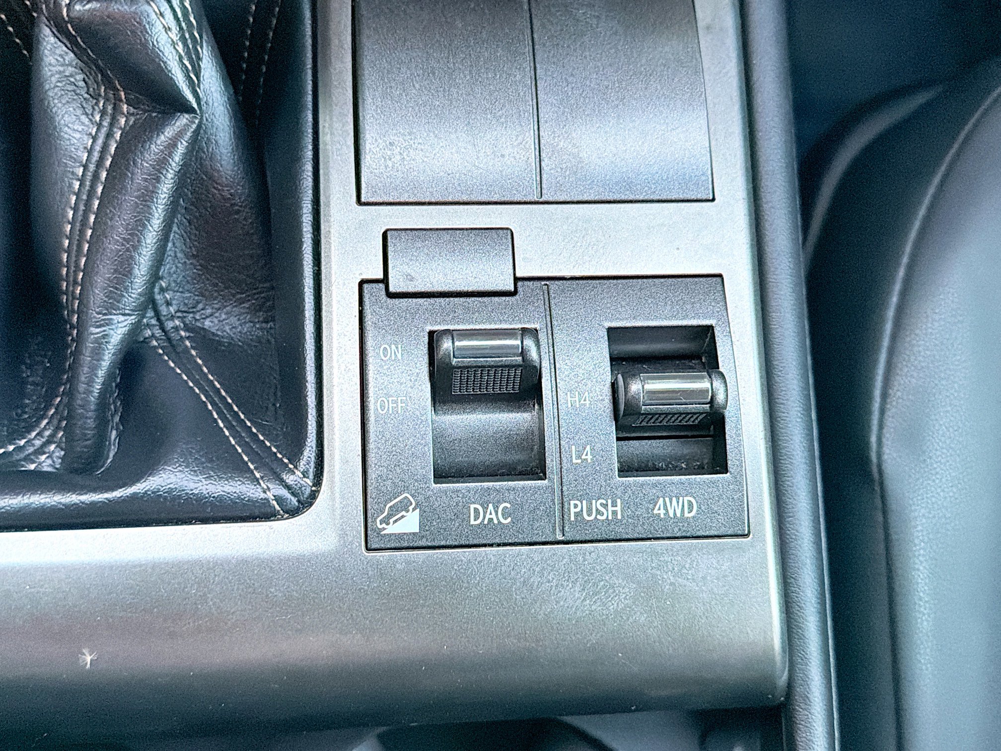 Used 2017 Lexus GX 460 image 28