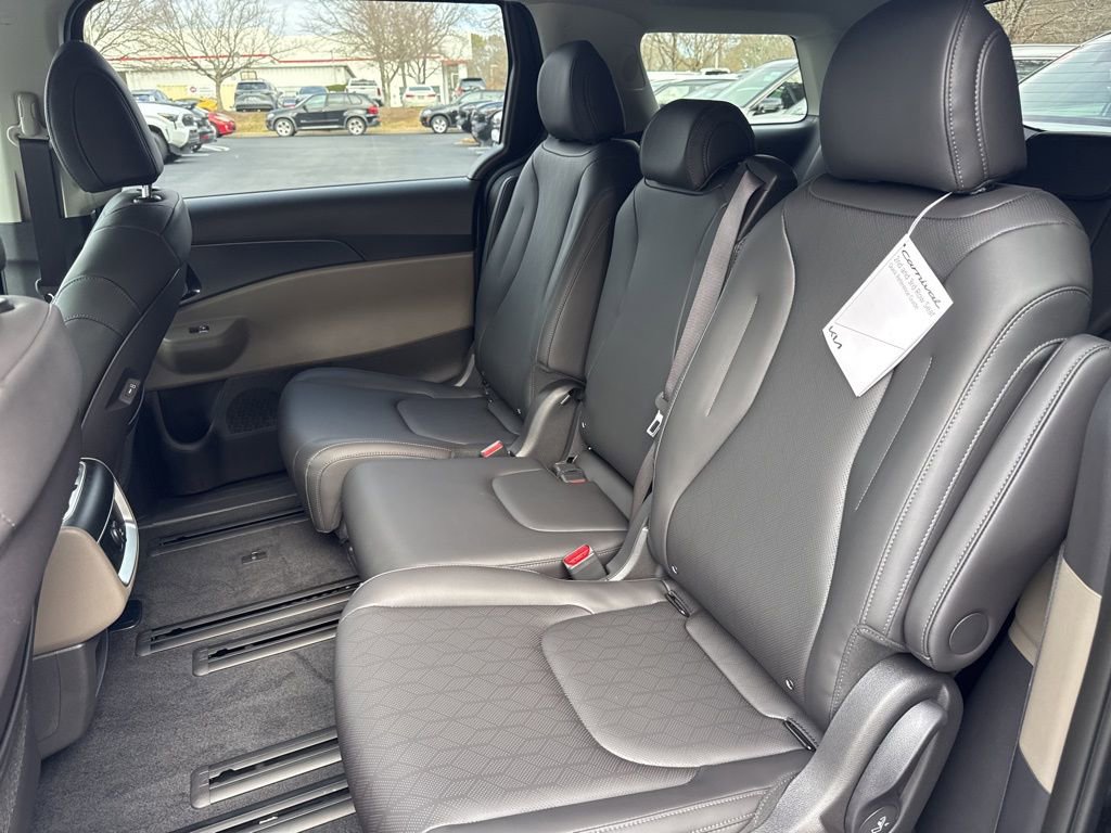 New 2026 Kia Carnival LXS image 12