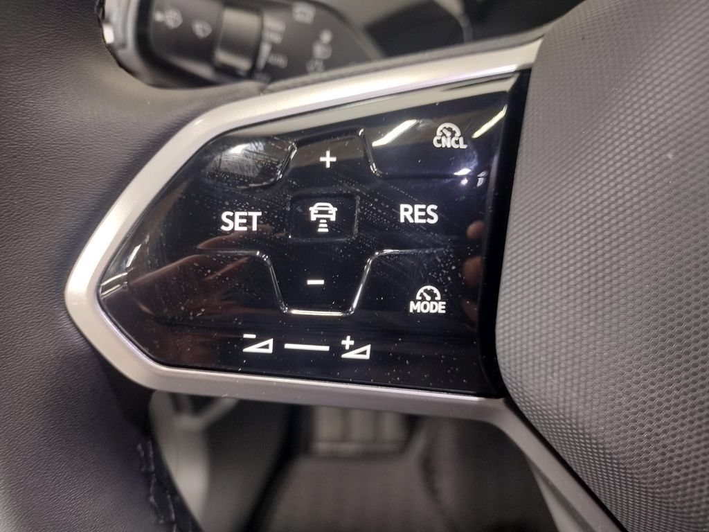 New 2026 Volkswagen ID.4 Pro AWD/4WD image 22