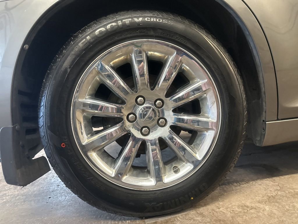 Used 2012 Chrysler 300 Limited image 10