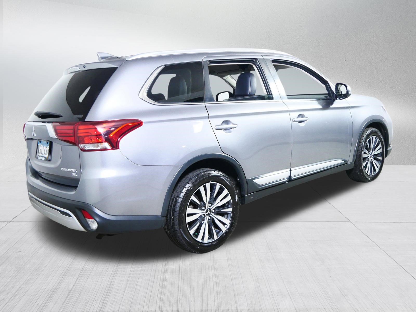 Used 2019 Mitsubishi Outlander SEL AWD/4WD image 7