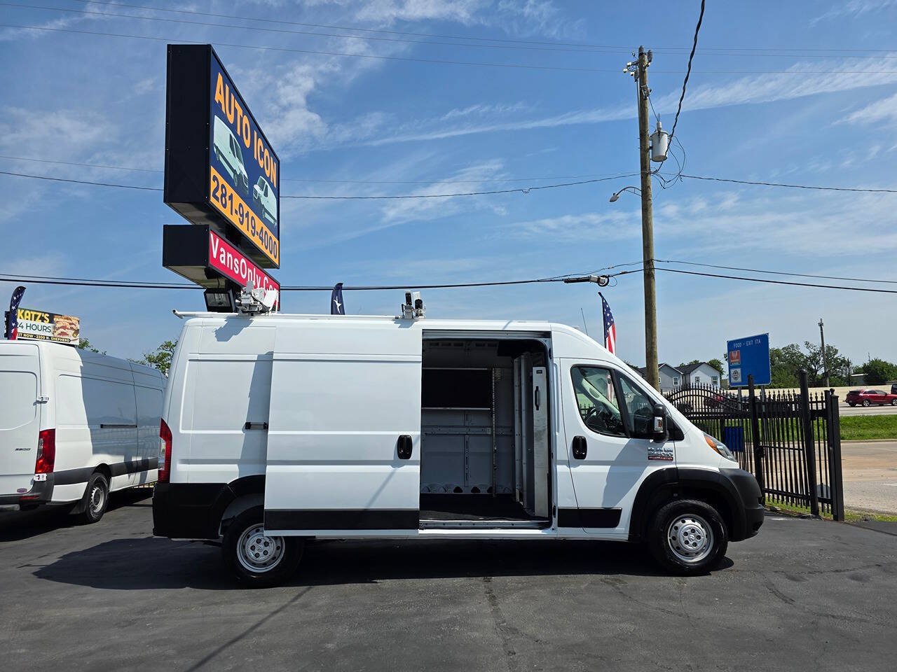 Used 2021 RAM ProMaster 2500 FWD image 5