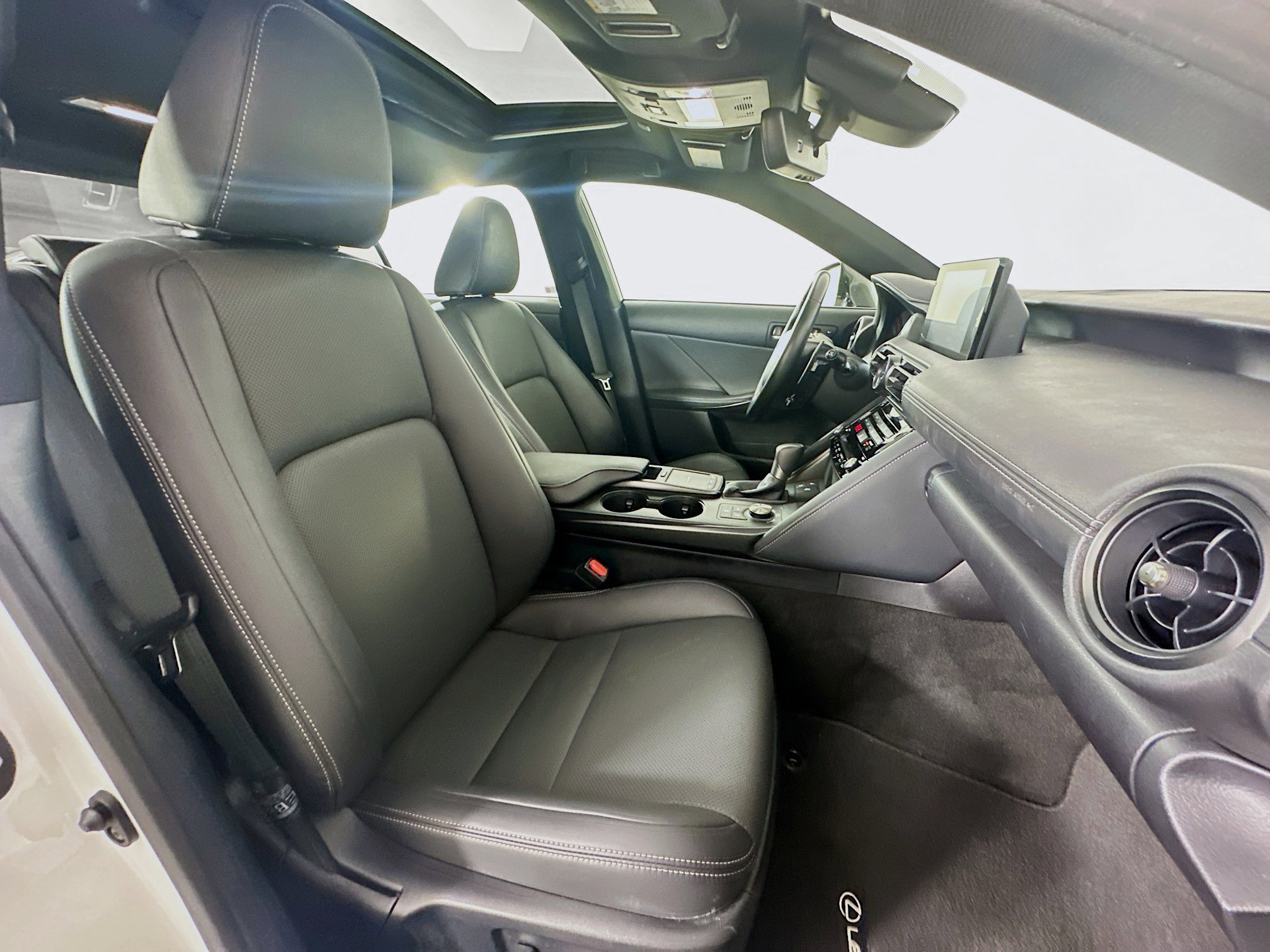 Used 2025 Lexus IS 300 w/ Premium Package RWD image 30