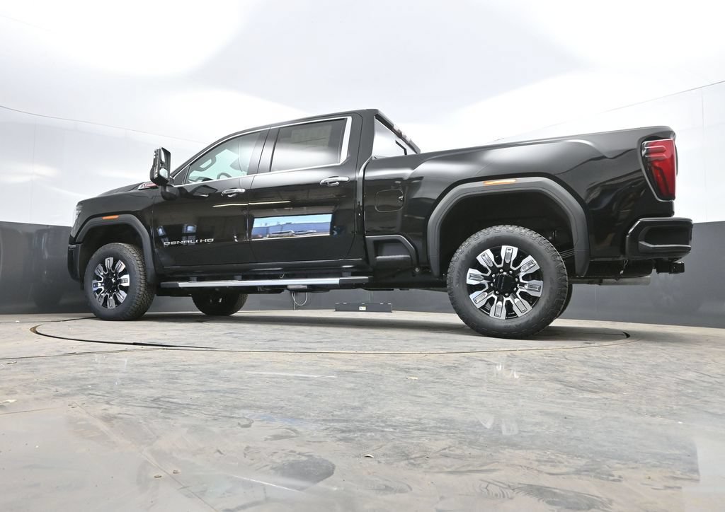 New 2026 GMC Sierra 2500 Denali w/ Denali Reserve Package AWD/4WD image 35