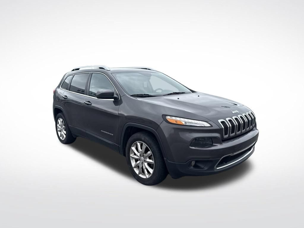 Used 2017 Jeep Cherokee Limited AWD/4WD image 2