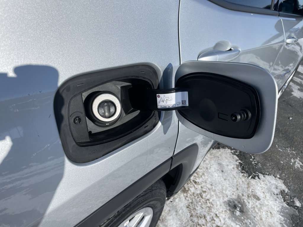 Used 2024 Jeep Compass Latitude image 52