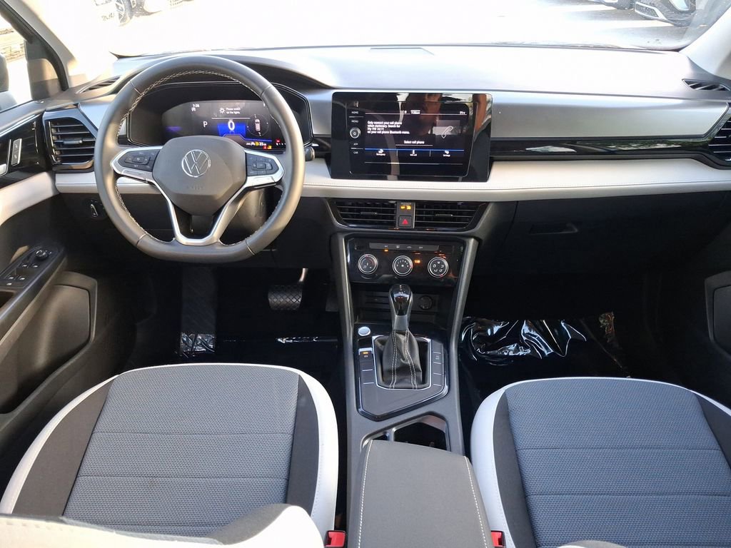 Used 2025 Volkswagen Taos S FWD image 9