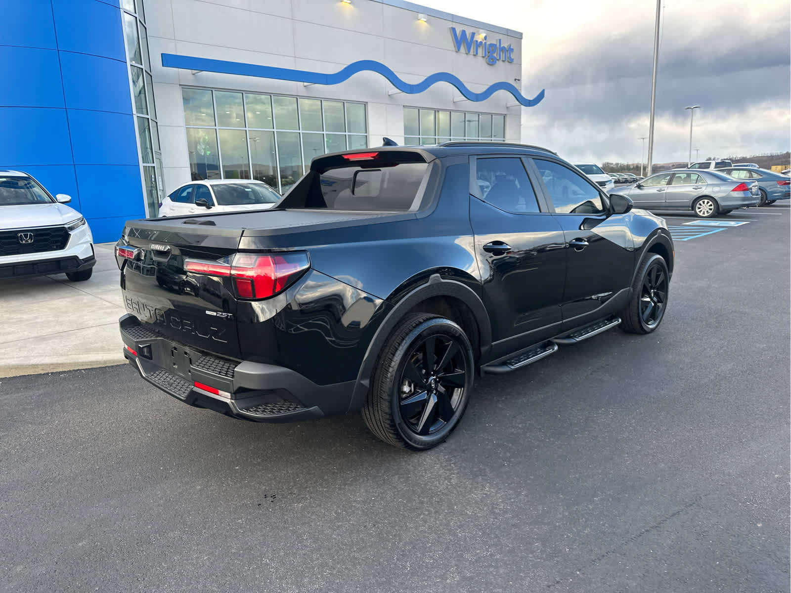 Used 2024 Hyundai Santa Cruz Night image 8