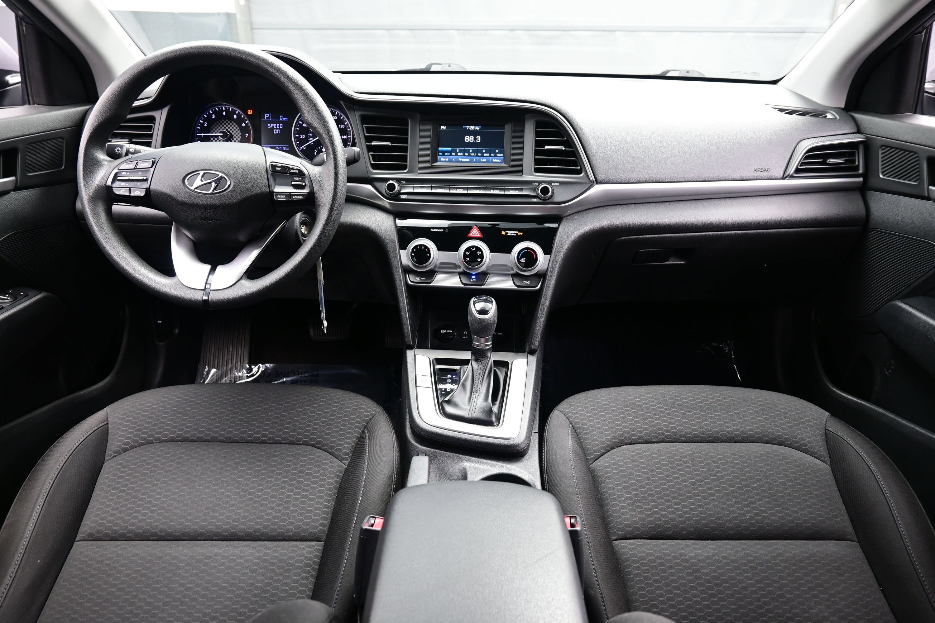Used 2019 Hyundai Elantra SE w/ Cargo Package FWD image 15