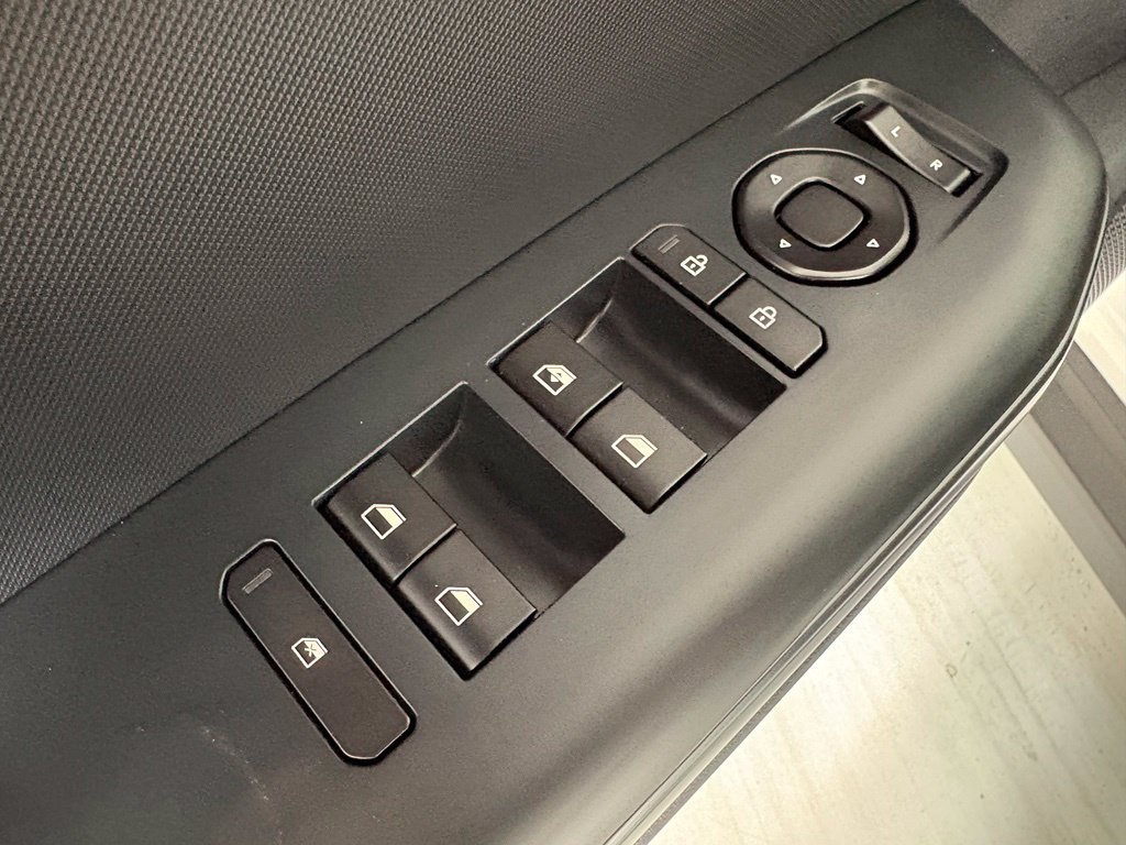 New 2026 Kia K4 FWD image 19