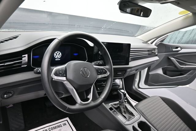 Used 2025 Volkswagen Jetta S FWD image 13
