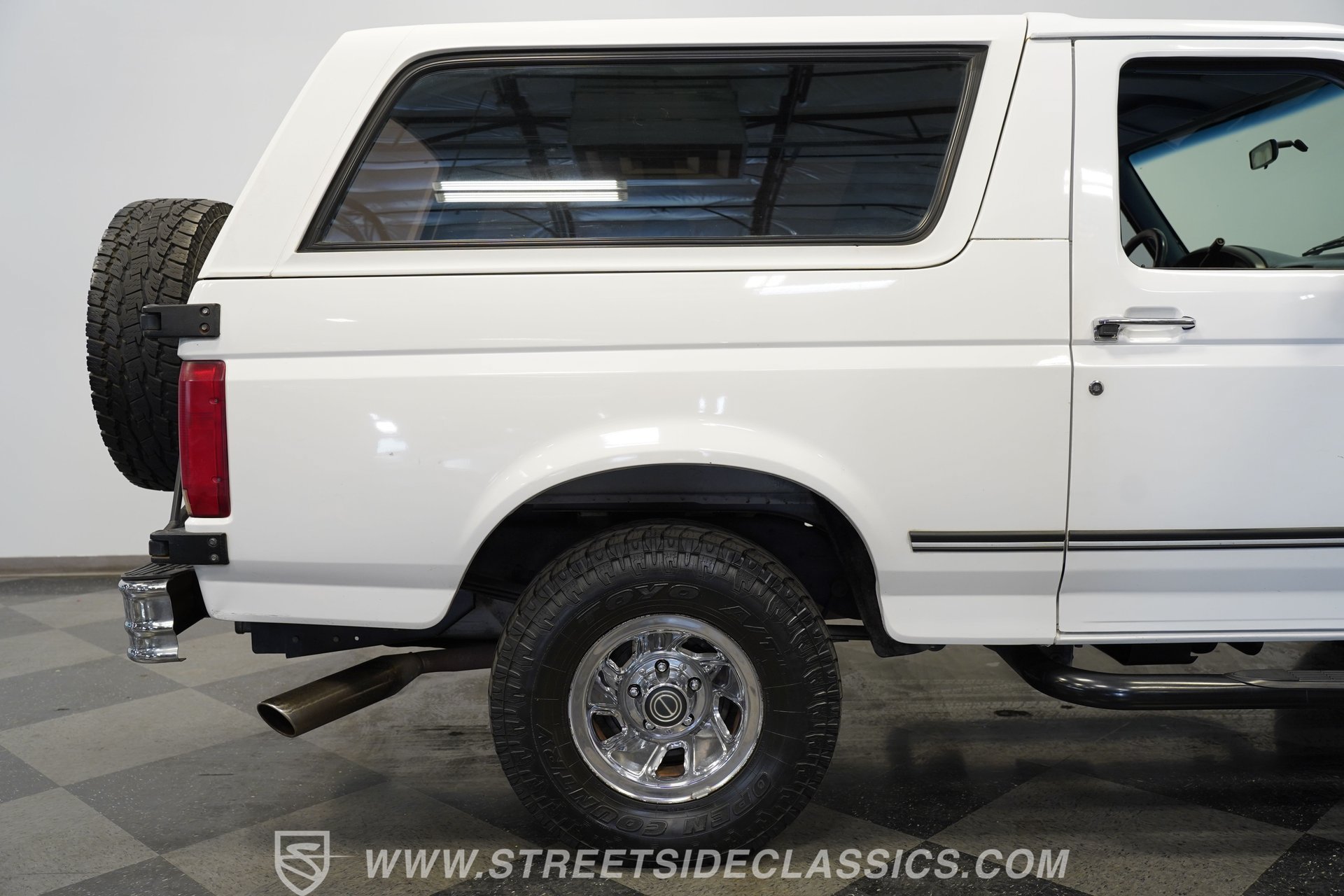Used 1996 Ford Bronco XLT AWD/4WD image 33
