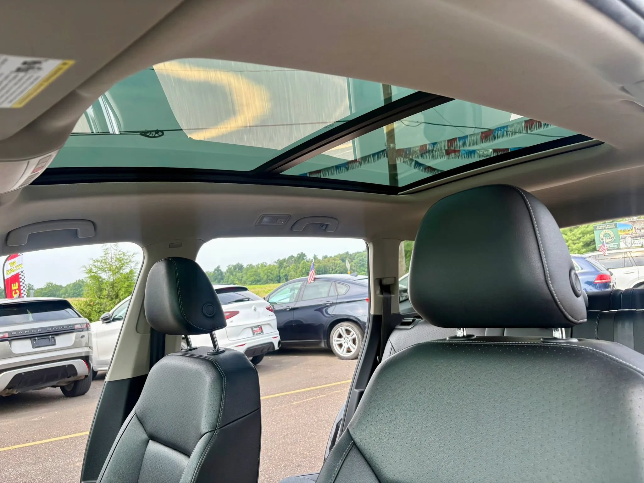 Used 2019 Volkswagen Atlas SEL AWD/4WD image 16