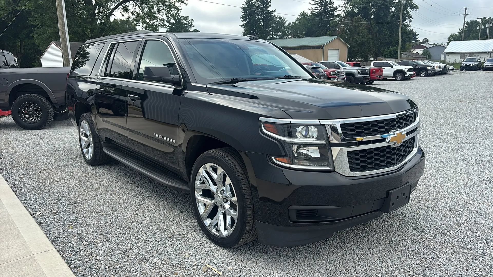 Used 2015 Chevrolet Suburban LT AWD/4WD image 9
