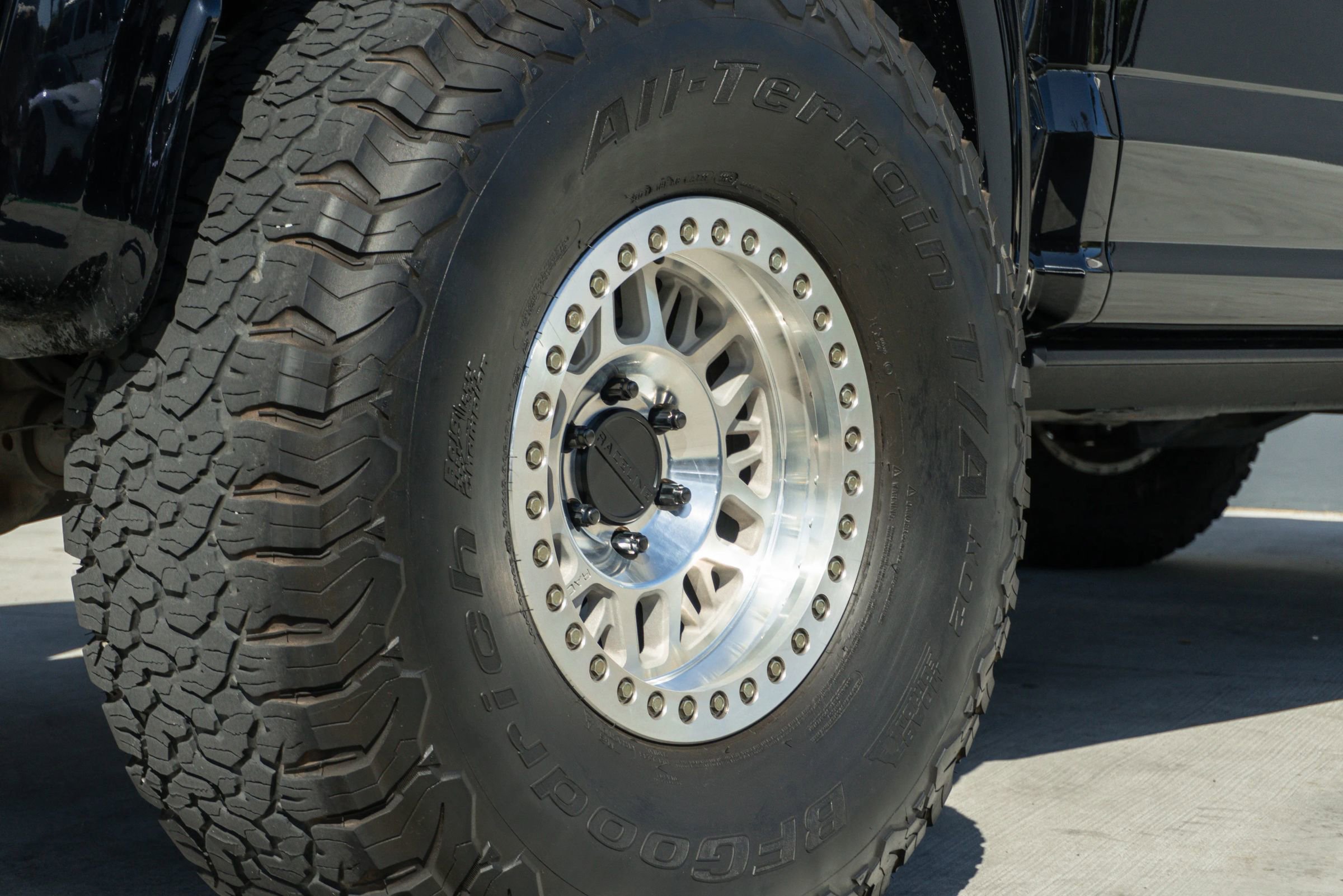 Used 2017 Ford F150 Raptor w/ Equipment Group 802A Luxury AWD/4WD image 39