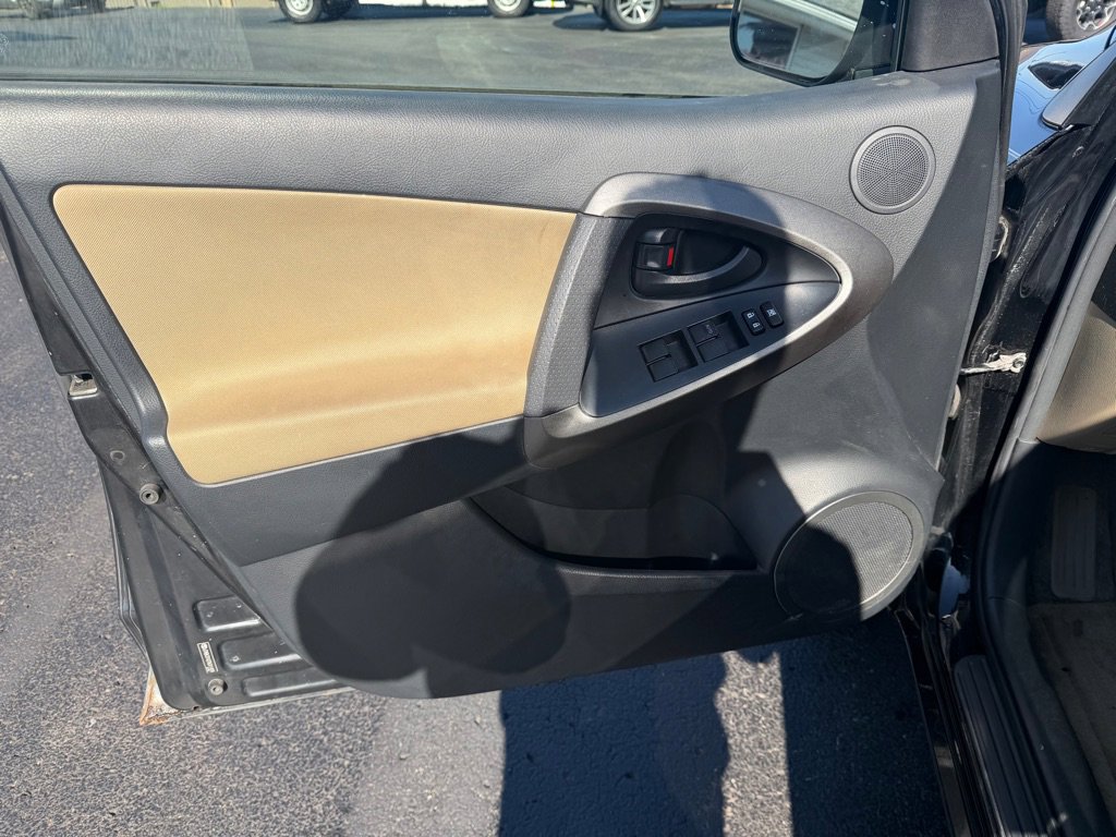 Used 2010 Toyota RAV4 4WD image 11