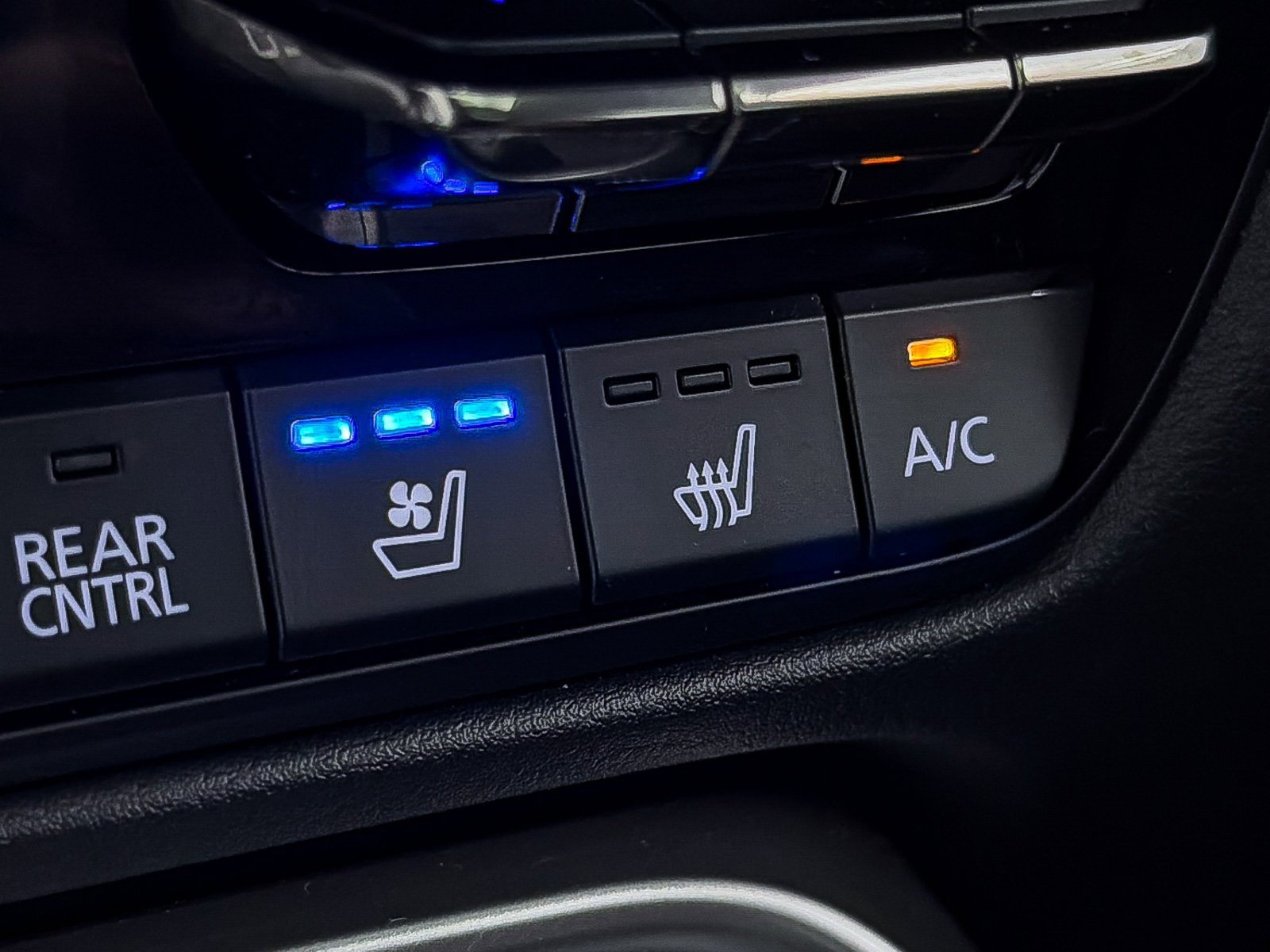 Certified 2025 MAZDA CX-90 3.3 Turbo S w/ Premium Package image 8