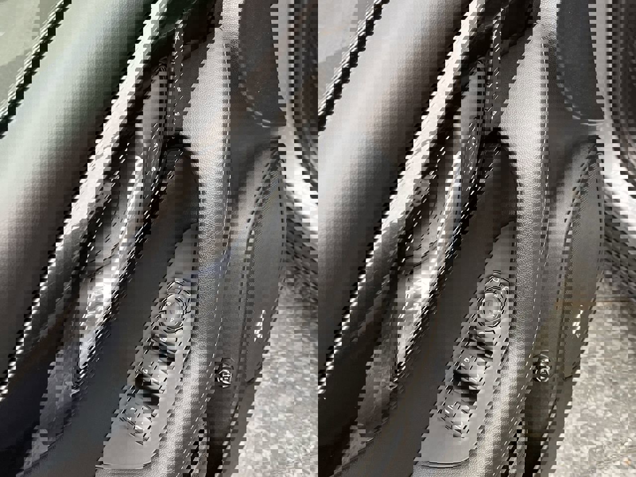 Certified 2023 Chevrolet Blazer Premier w/ Driver Confidence II Package image 10