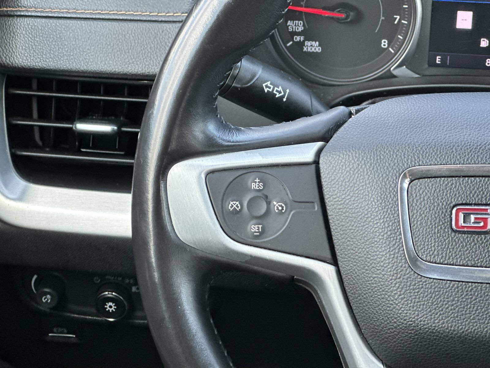 Used 2019 GMC Terrain SLE w/ Driver Convenience Package FWD image 20
