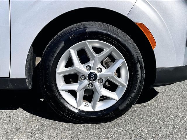 Used 2020 Kia Soul S FWD image 9