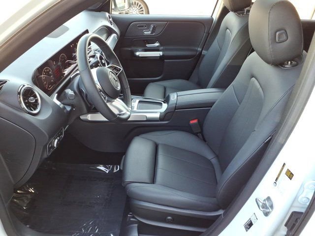 Certified 2026 Mercedes-Benz GLB 250 4MATIC image 14