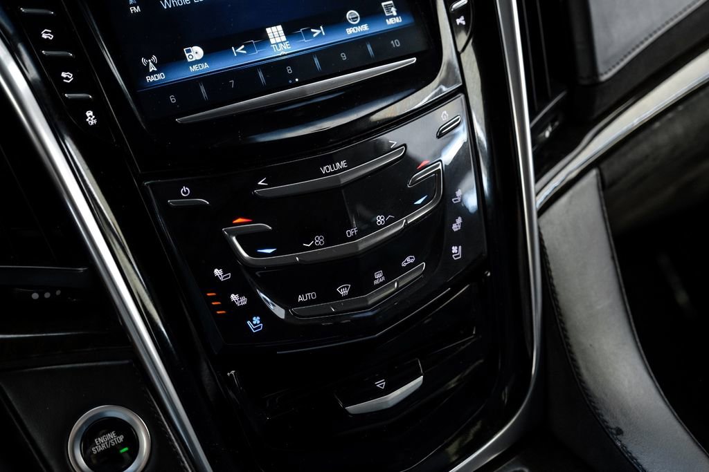 Used 2019 Cadillac Escalade ESV Platinum image 25