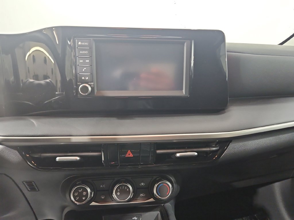 Certified 2025 Nissan Kicks S AWD/4WD image 20