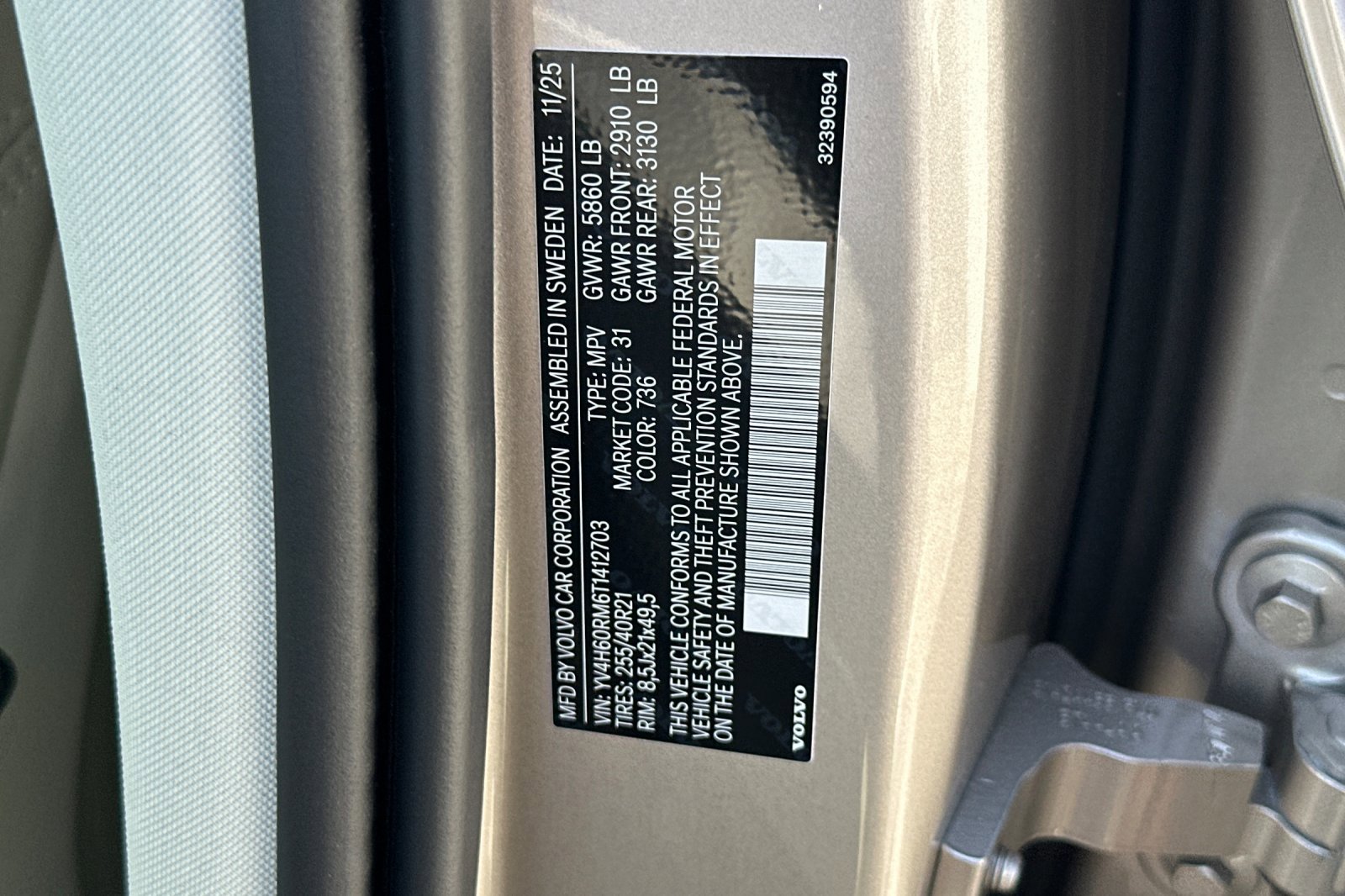 New 2026 Volvo XC60 T8 Ultra w/ Climate Package AWD/4WD image 23