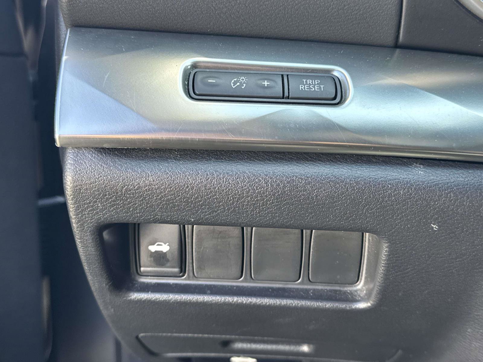 Used 2020 Nissan Maxima 3.5 SV w/ Floor Mat Group FWD image 15