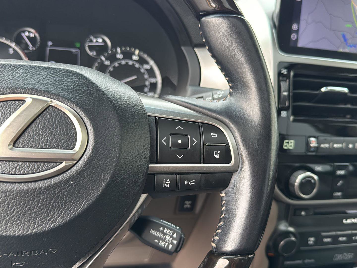 Used 2022 Lexus GX 460 Luxury w/ Sport Design Package image 20