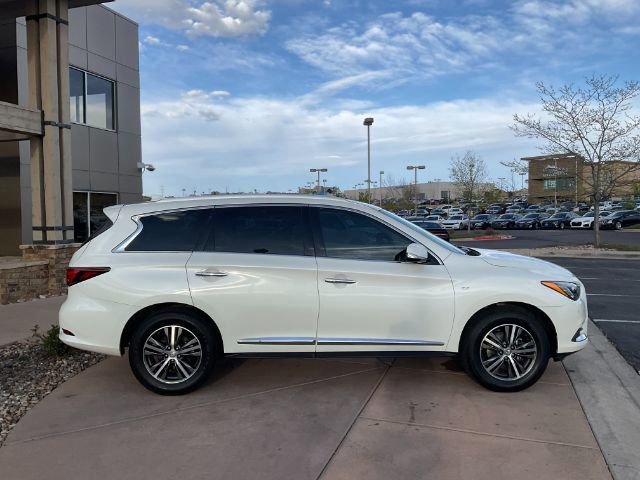 Used 2019 INFINITI QX60 Luxe w/ Essential Package image 10