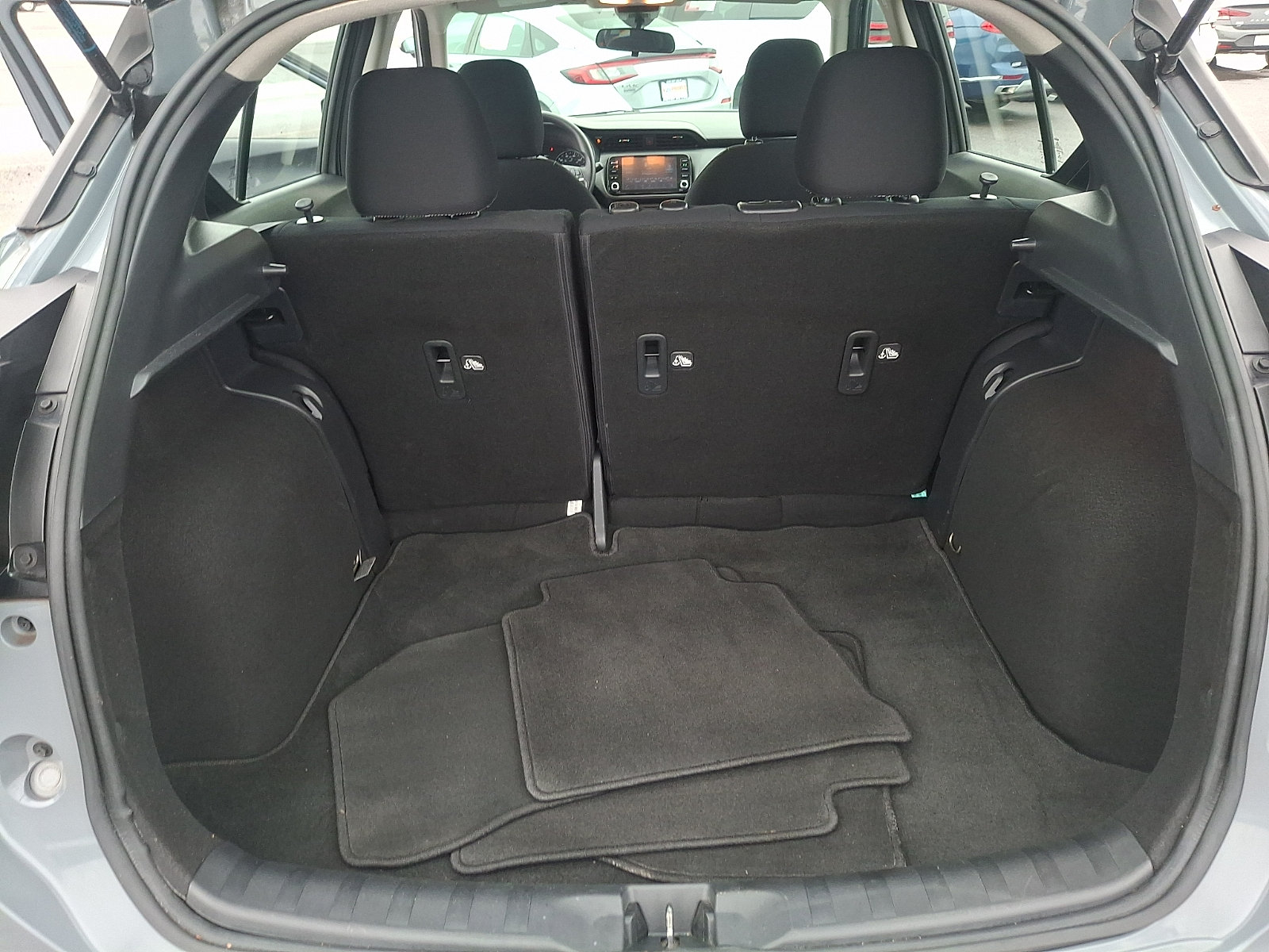 Used 2022 Nissan Kicks SV FWD image 28