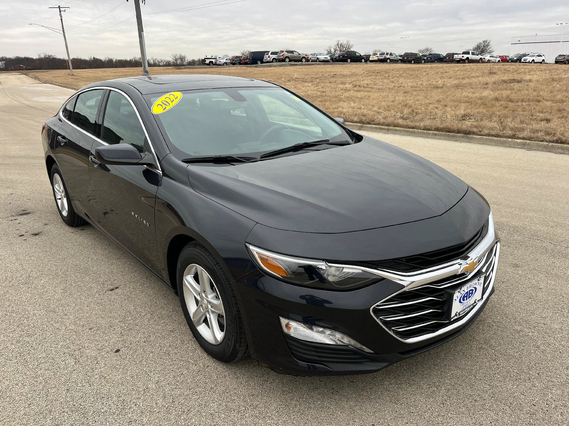 Certified 2022 Chevrolet Malibu LT FWD image 2