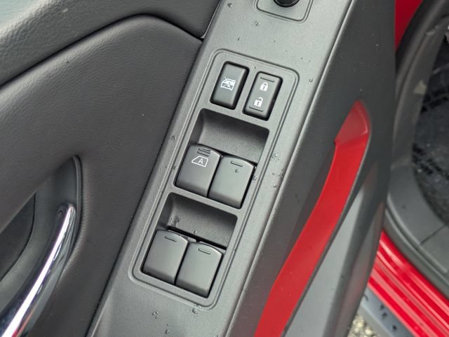 Used 2025 Nissan Frontier PRO-4X AWD/4WD image 14