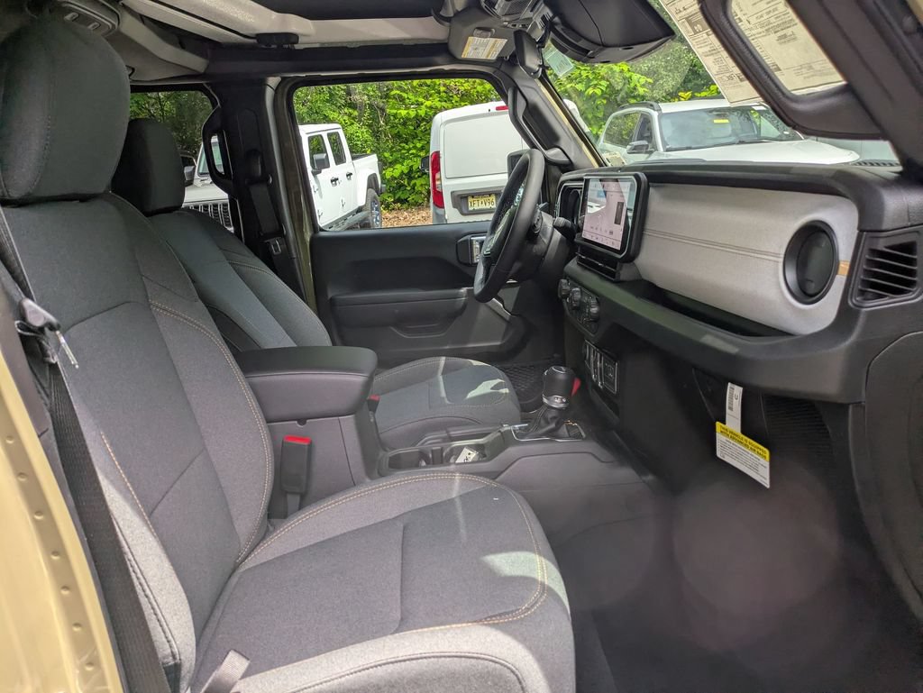 New 2026 Jeep Gladiator Sport AWD/4WD image 27