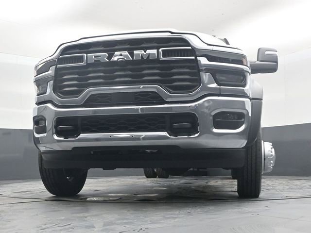 New 2026 RAM 5500 Tradesman image 43