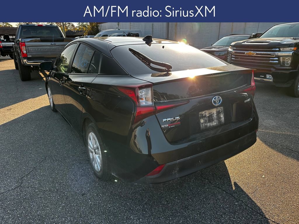 Used 2022 Toyota Prius LE image 3