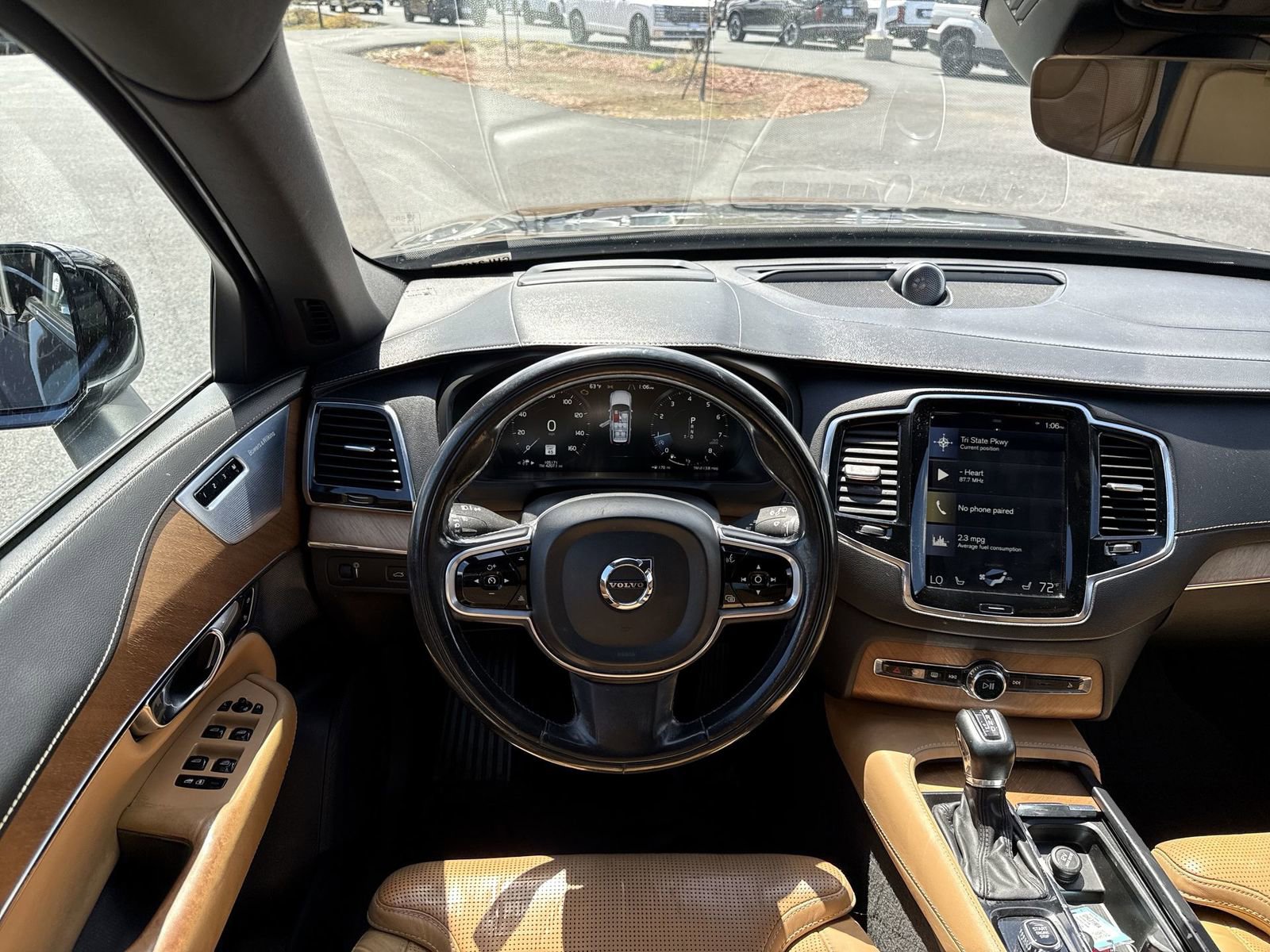 Used 2018 Volvo XC90 T6 Inscription w/ Convenience Package AWD/4WD image 16