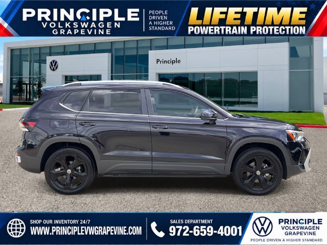 Used 2025 Volkswagen Taos SEL AWD/4WD image 5