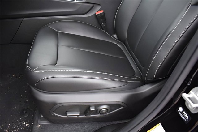 Used 2024 Jeep Grand Cherokee L Limited w/ Trailer Tow Package image 10