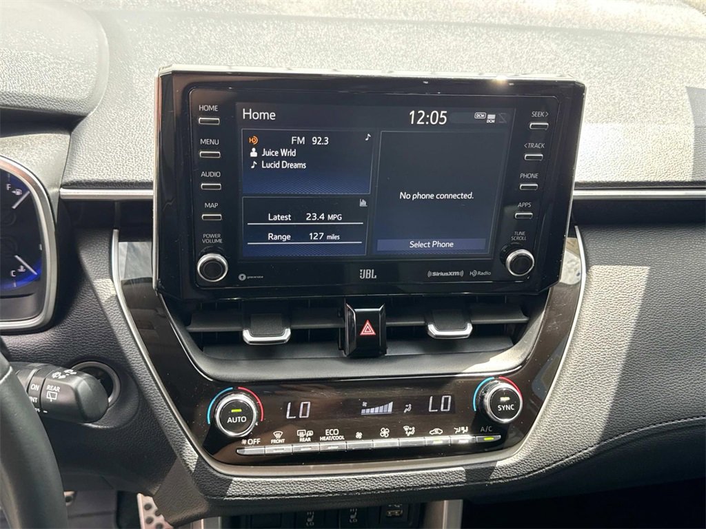 Used 2022 Toyota Corolla Cross XLE image 14