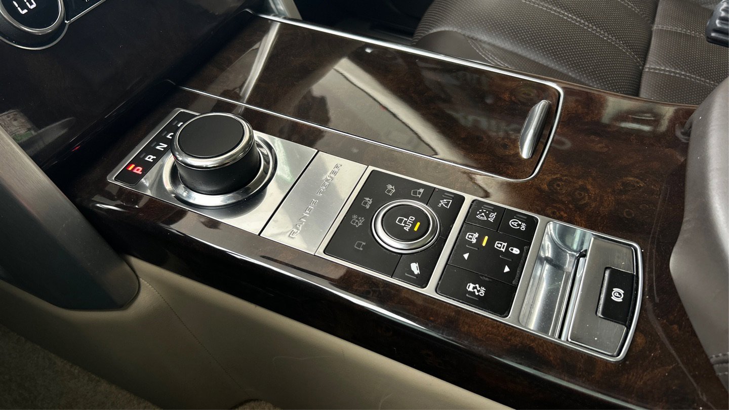 Used 2014 Land Rover Range Rover Long Wheelbase Autobiography image 32