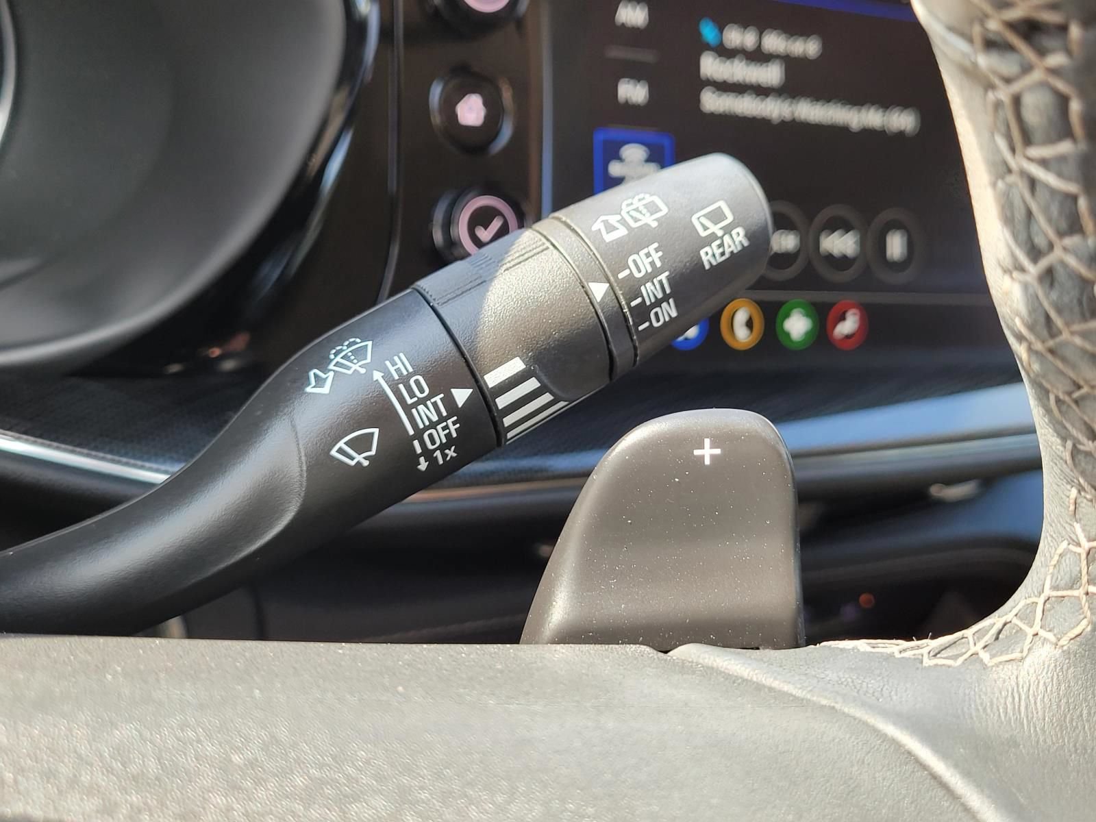 Used 2023 Buick Envision Essence w/ Sport Touring Package FWD image 33